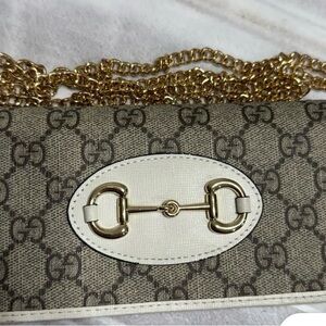 Gucci 1955 horse bit wallet on a chain, like new!